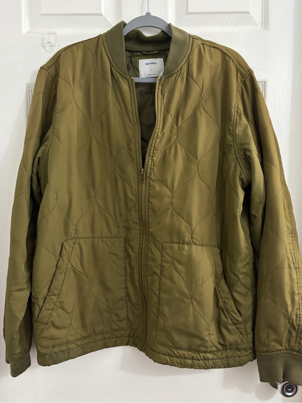 Old Navy Olive Green Quilted Bomber Jacket. Size large